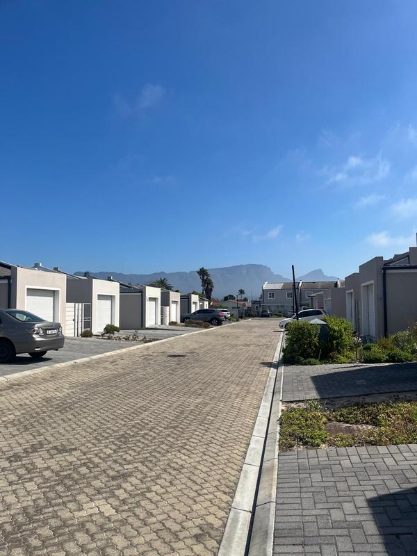 To Let 2 Bedroom Property for Rent in Heathfield Western Cape